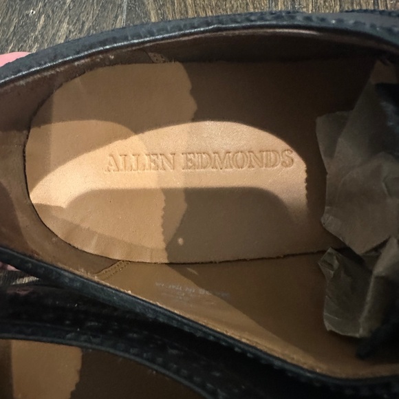 Allen Edmonds Men\'s Size 13 Wingtip Oxford Dress Shoe main image 6